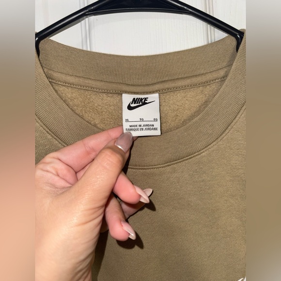 Nike Club Fleece Crewneck Sweatshirt - Picture 3 of 6